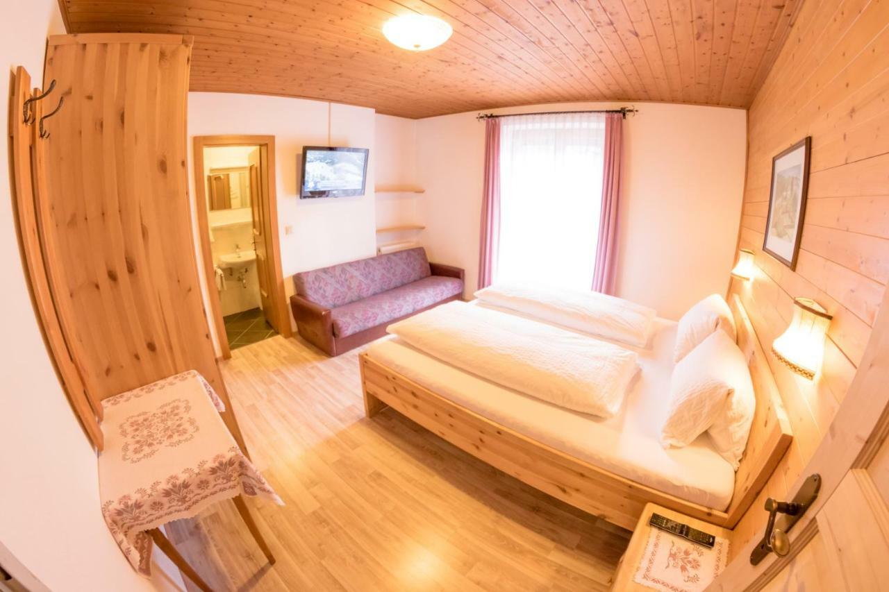 Landhaus Alpenrose Mayrhofen Esterno foto